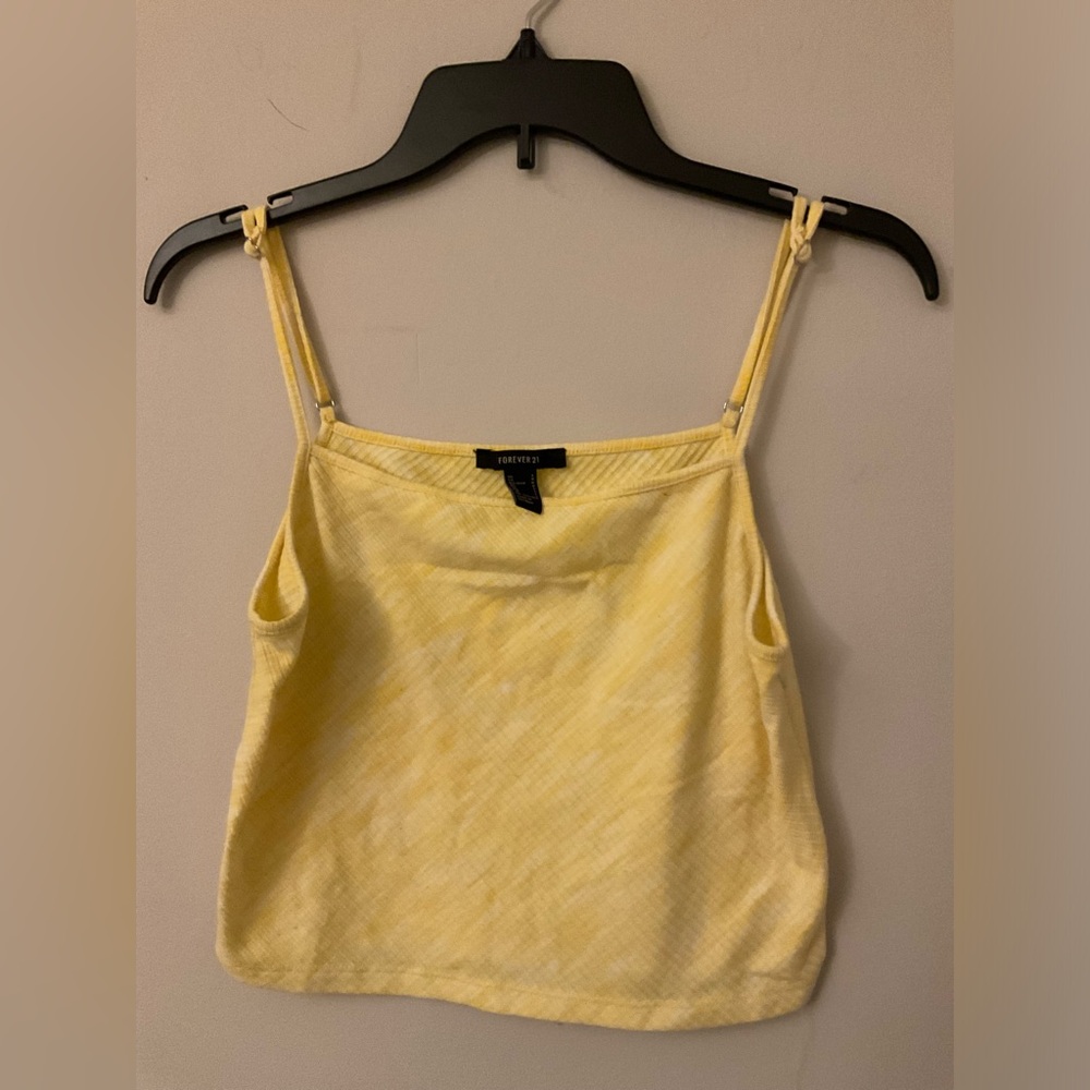 Forever 21 Size Junior L Light Yellow Camisole
